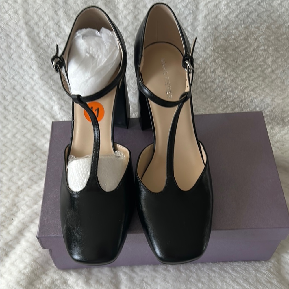 Marc Jacobs Black Heels with Ankle Strap